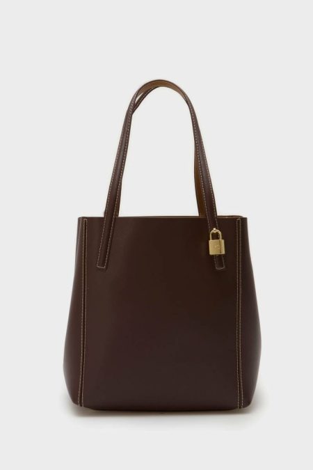 Caprichosa Y Consentida Shoulder Bag Women Purificacion Garci Brown/Camel Shoulder Bags