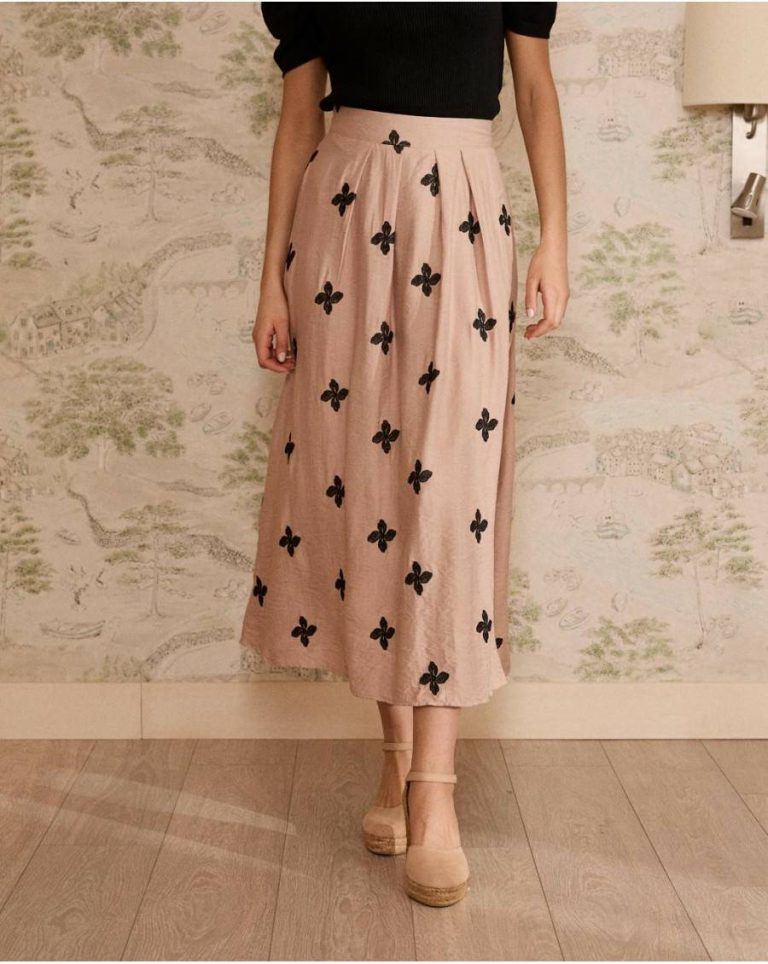 Polín Et Moi Beige Women Janelle Flowers Skirt Skirts