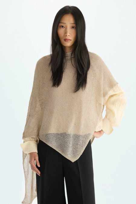 Purificacion Garci Women Evening Metallic Thread Asymmetric Short Cape Gold