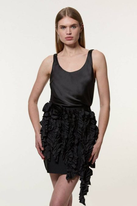 Tailoring Women Figure Form Bandage Knit Woven Rosette Detail Mini Skirt Red Karen Millen