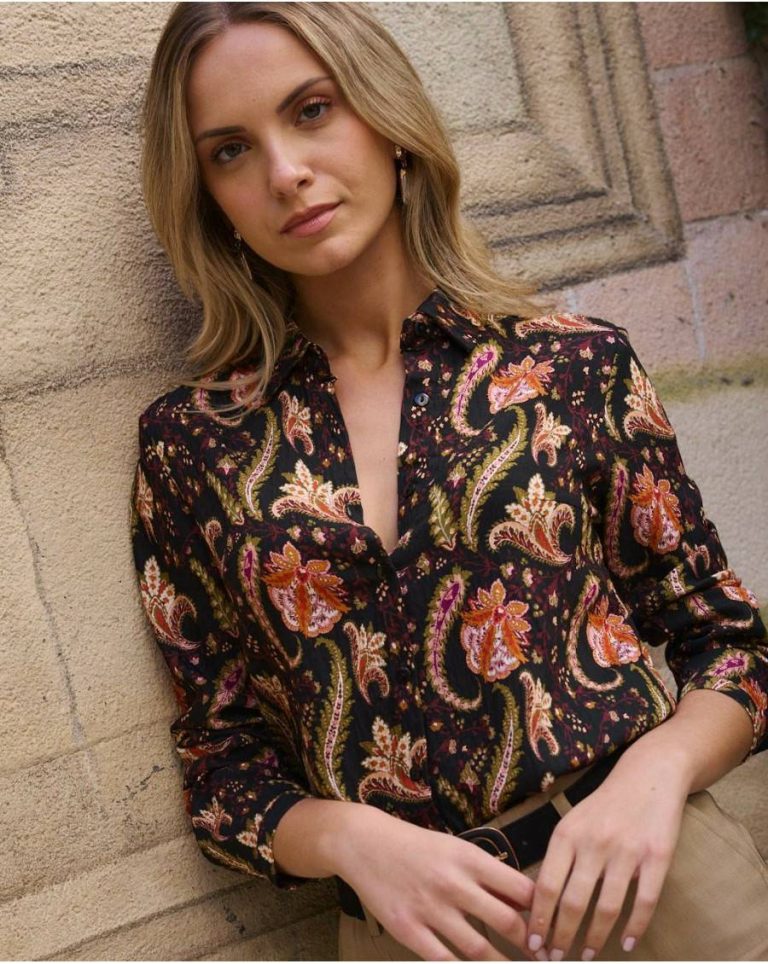 Women Tops Calista Print Shirt Black Polín Et Moi - Image 4
